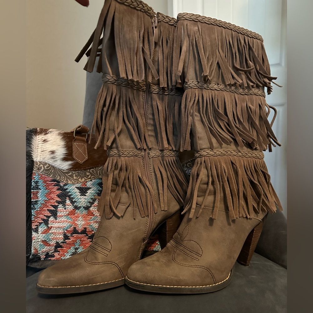 Sexy fringe taupe cowgirl boots
